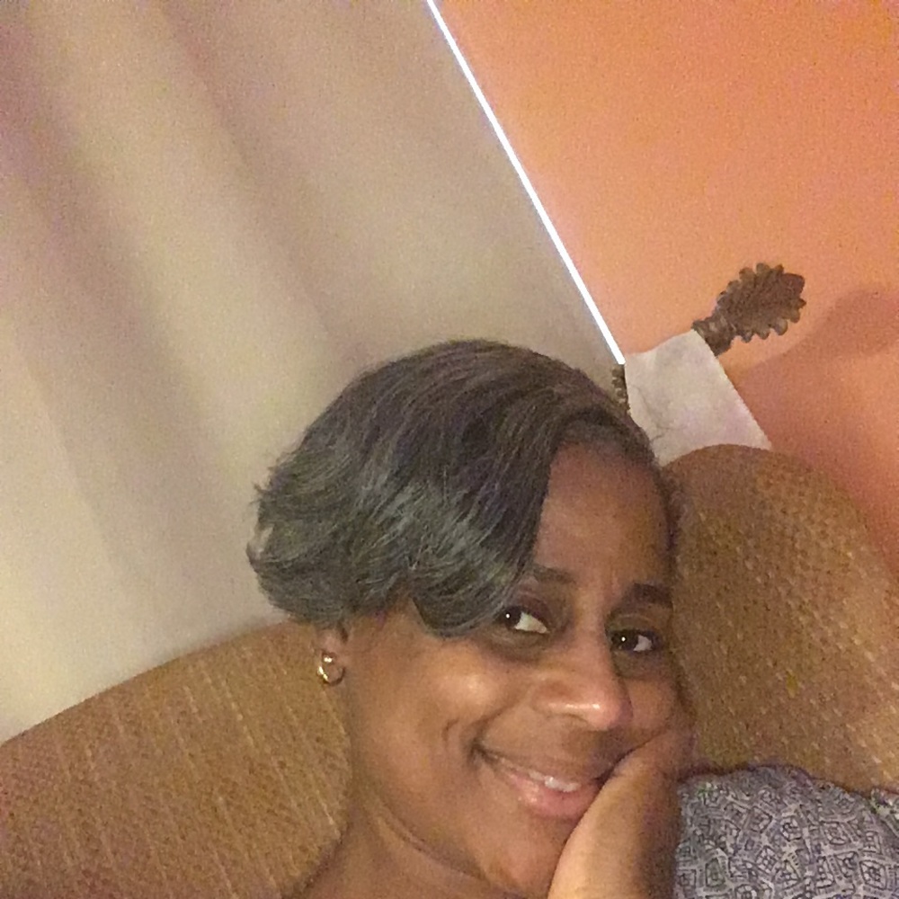 Meet your Posher, Lori